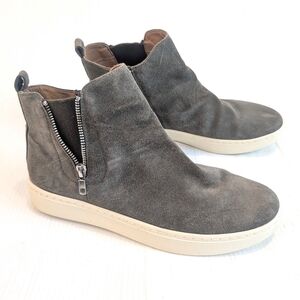 SOFFT Britton Zip Olive Green Suede Side Zipper Ankle Boots Sneaker Size 9.5